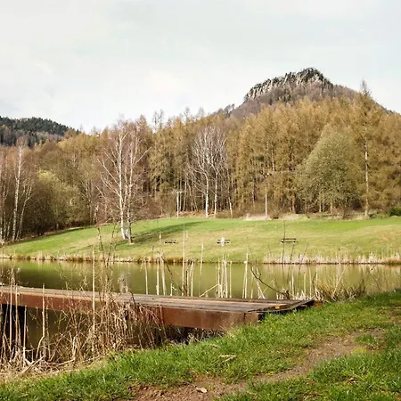 Restaurace Na Krizovatce Апартаменты *