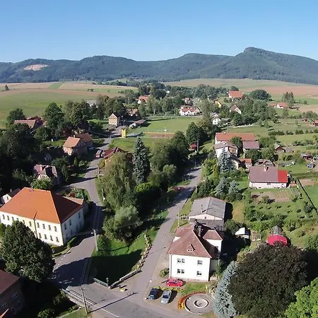 Restaurace Na Krizovatce * Božanov
