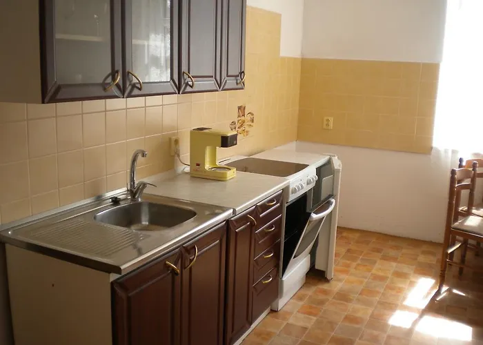 Apartmán Restaurace Na Křižovatce *